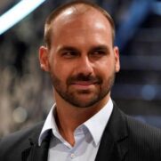 "Serei o embaixador mais cobrado do mundo". Deputado Eduardo Bolsonaro (PSL-SP), sobre a possibilidade de assumir a embaixada do Brasil em Washington, nos EUA.