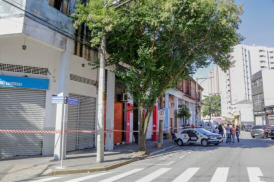 Justiça determinou a demolição do edifício localizado na esquina da rua Heloísa Pamplona com a avenida Conde Francisco, no ABC