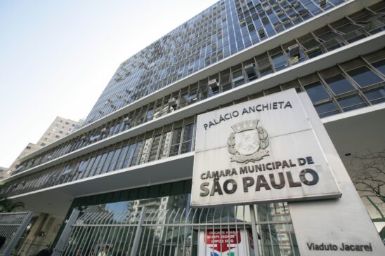 O projeto original é de autoria do vereador Celso Jatene (PL) e tramita na Câmara Municipal desde 2001, sem aprovação