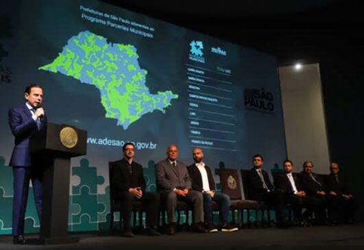 Governador João Doria recebeu os prefeitos das cidades do interior de SP; prefeito de Tietê, Vlamir Sandei, compareceu ao evento