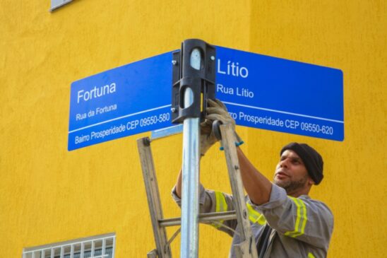 Até o final do mês passado, prefeitura realizou 1.589 mil emplacamentos em 296 vias da cidade