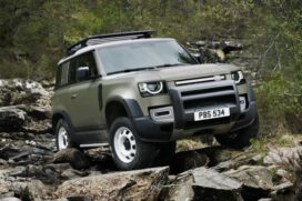 A carroceria do Defender é a mais resistente da Land Rover