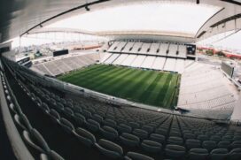 Corinthians recebeu notificação da Caixa informando a execução de uma dívida no valor de R$ 500 milhões pela obra do Itaquerão