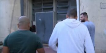 Nesta segunda-feira, os policiais suspeitos de terem atirado em Ágatha prestaram depoimento na Divisão de Homicídios no Rio
