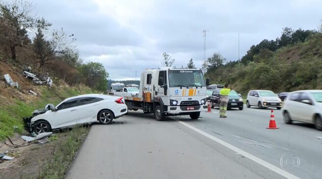 Acidente aconteceu na manhã de domingo na altura do quilômetro 40 da rodovia Castello Branco