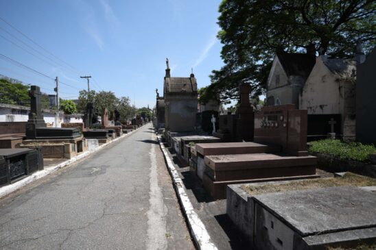 O Cemitério do Araçá está entre os 22 cemitérios públicos da cidade, que serão concedidos