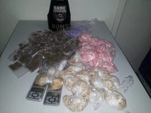 Drogas foram encontradas embaixo da cama do adolescente em Sorocaba; 244 porções de maconha também foram achadas