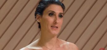 "Xingar na internet é coisa de pobres de espírito". Paola Carosella, do MasterChef, no site "Notícias da TV"