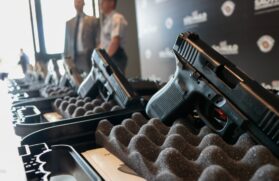 Governador anunciou compra de 40 mil pistolas semiautomáticas de calibre .40 para a Polícia Militar