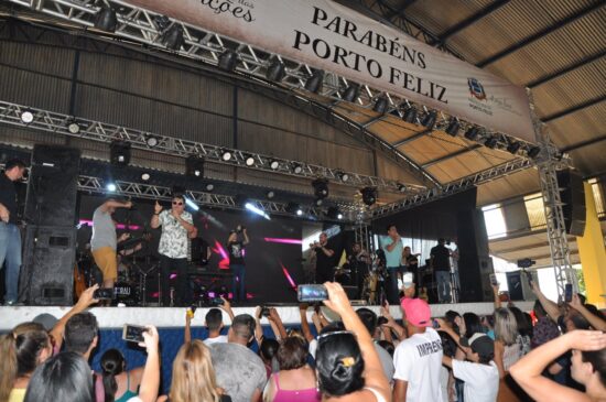 Na festa se apresentaram as duplas Cezar & Paulinho, Marcos Paulo & Marcelo e a cantora Michelle Alves