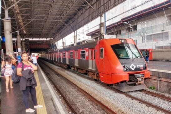 Já são 41 estações da CPTM com o Espaço Acolher, cinco a mais do que o previsto para o ano; espaço faz parte do programa "Em Movimento por Elas", parceria entre CPTM e o Instituto Avon