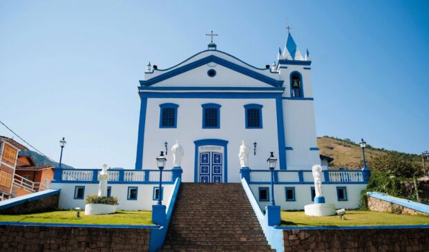 Paróquia Nossa Senhora D'Ajuda e Bonsucesso foi erguida por volta de 1706; renda de evento será revertida para obras na igreja