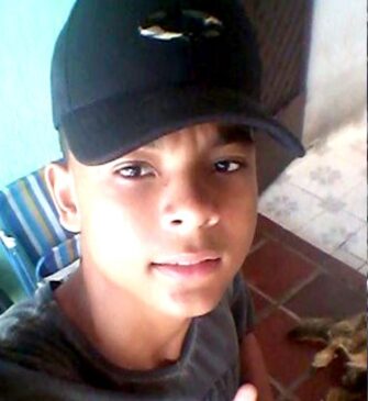 O adolescente Melquesedeque Romualdo dos Santos, de 16 anos, foi um dos mortos; família diz que ele teve o corpo jogado na vala