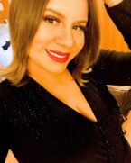 "Aprendi que amor não era o que eu dizia nas músicas" Marília Mendonça, cantora, filosofa sobre a gestação.