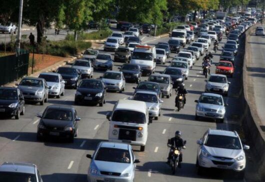 Para caminhões, procedimento deve ser feito para finais 9 e zero; valor da taxa do serviço é igual para todos, de R$ 90,20