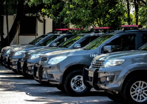 A entrega faz parte de um pacote de investimento de cerca de R$ 100 milhões para aquisição de 1.820 veículos para todo o Estado