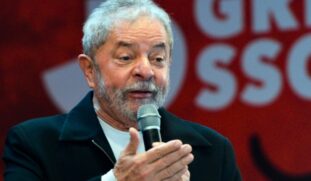Apesar da ausência de Mourão, participaram da solenidade diferentes autoridades