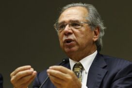 A estimativa de 2% apresentada por Guedes está mais conservadora que a das instituições financeiras