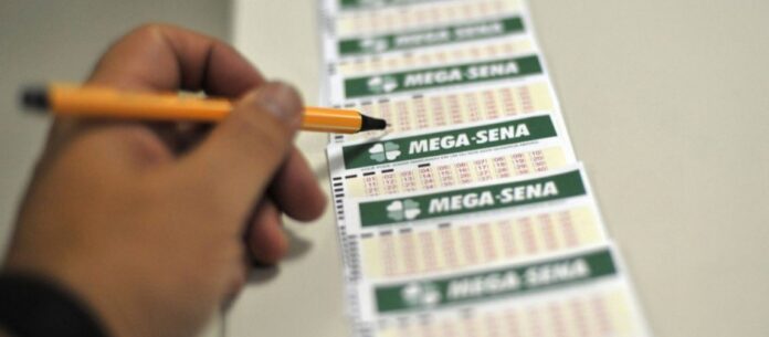 Mega-Sena acumula e vai a R$ 92 milhões