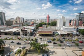 A Lei nº 5.819 em São Caetano do Sul, chamada Lei Cidade Limpa, tem o objetivo de evitar a poluição visual na cidade