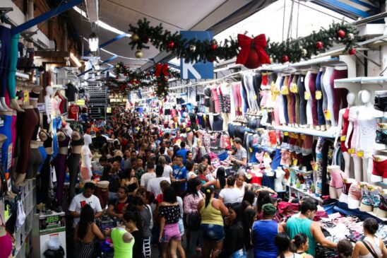 Comércio popular na região do Brás, em São Paulo