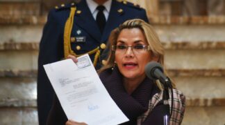 O governo de Jeanine Añez deu 72 horas para deixarem o país