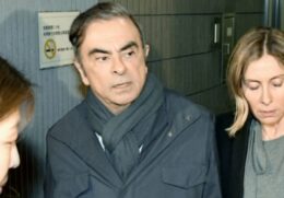 O Líbano recebeu nesta quinta-feira um pedido de prisão da Interpol contra ex-CEO da aliança Renault-Nissan Carlos Ghosn