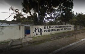Desde o último dia 28, alguns pais acampam no local, para serem os primeiros a realizar as inscrições para as transferências