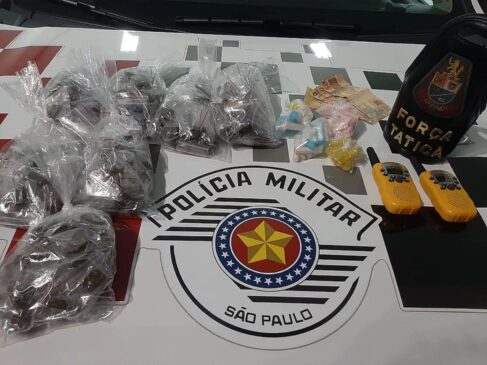 PORTO FELIZ_ PolÃ­cia apreende drogas em apartamento de JundiaÃ­_ DivulgaÃ§Ã£o-PM JundiaÃ­