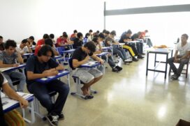 O Enade é um exame feito por estudantes ao final dos cursos de graduação