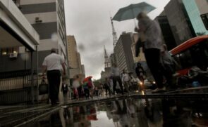 As típicas chuvas de verão continuarão aparecendo sempre aos finais das tardes ao longo da estação