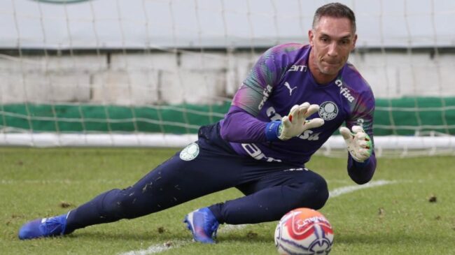 O goleiro deixou o Palmeiras no fim de 2019