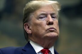"Estamos fazendo investiga&ccedil;&otilde;es muito s&eacute;rias. N&atilde;o estamos felizes com a China", disse Trump durante uma entrevista na Casa Branca