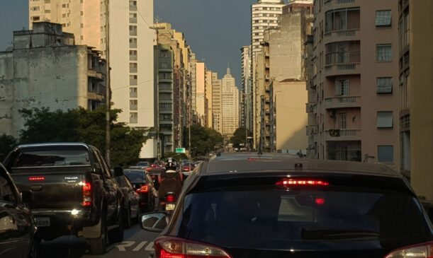 A prioridade do mutirão do governo de São Paulo é atender aqueles que estejam com a habilitação para vencer ainda neste mês e precisam realizar alterações no documento