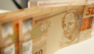 O secretário explicou que cada R$ 1 a mais no salário mínimo leva ao aumento de despesa da União em R$ 355 milhões para 2020