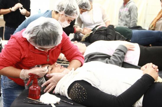 Secretaria de Desenvolvimento oferece cursos profissionalizantes em várias áreas, como a da estética
