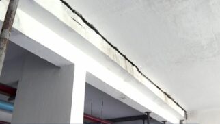 No final do ano passado, os moradores foram retirados do condomínio por conta de risco de desabamento