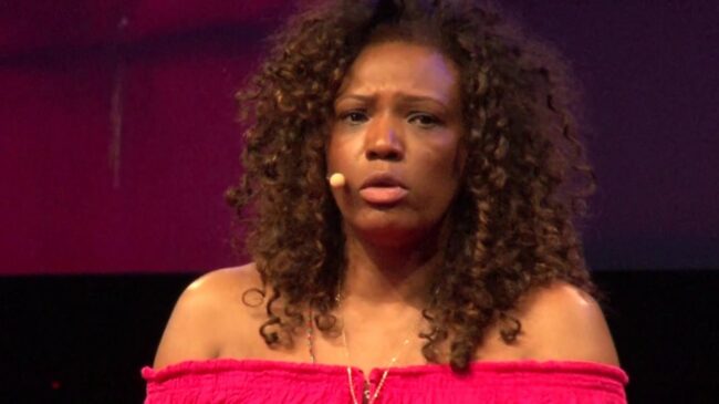 Eliane é conhecida por ter comandado o serviço SOS Racismo, da Alesp