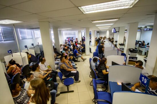 Os moradores que não receberem o carnê podem retirar a 2ª via no site da prefeitura ou no Atende (foto)