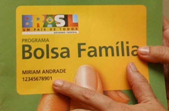 Criado em 2003, o Bolsa Família atende a famílias em situação de extrema pobreza
