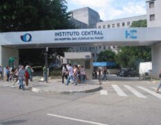 Fachada do Hospital das Cl&iacute;nicas, na regi&atilde;o central de S&atilde;o Paulo