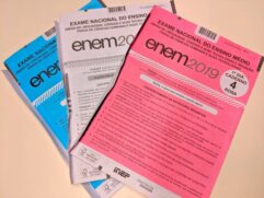 O Enem 2020 foi adiado por causa da pandemia do novo coronavírus, após pressão de entidades e estudantes