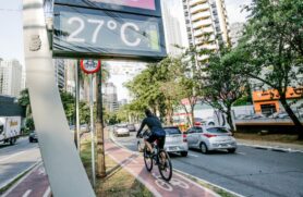 As temperaturas variam entre mínima de 17°C e a máxima atinge os 28°C no período da tarde de amanhã (25)