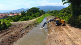 A Prefeitura de Caraguatatuba diz que tem investido em torno de R$ 30 milhões em obras contra enchente