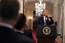 Um dia após ter sido absolvido pelo Senado americano, Donald Trump fez discurso na Casa Branca, na tarde desta quinta-feira