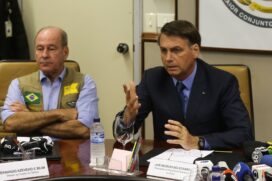 Presidente, que inicialmente resistiu à ideia de trazer brasileiros, elogiou operação coordenada pelos ministérios da Defesa e da Saúde
