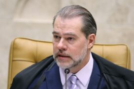 O presidente do STF, Dias Toffoli mandou suspender buscas e apreensões no gabinete de Serra