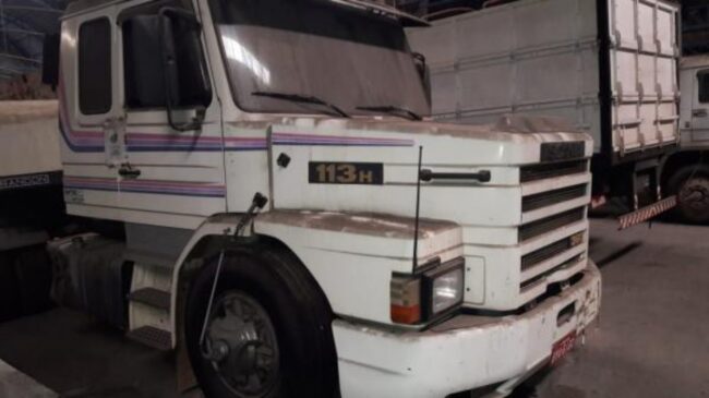 O certame inclui veículos com e sem documentação e está sob responsabilidade da Líder Leilões
