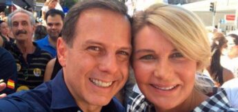 Bia e Doria têm três filhos, João Doria Neto, 25, Felipe, 19, e Carolina, 17.