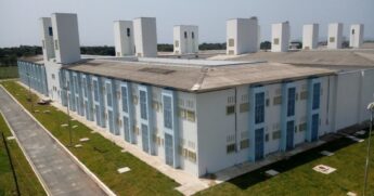 A nova penitenciária fica às margens da Rodovia Padre Manoel da Nóbrega; valor das obras até o momento é de R$ 53,3 milhões.